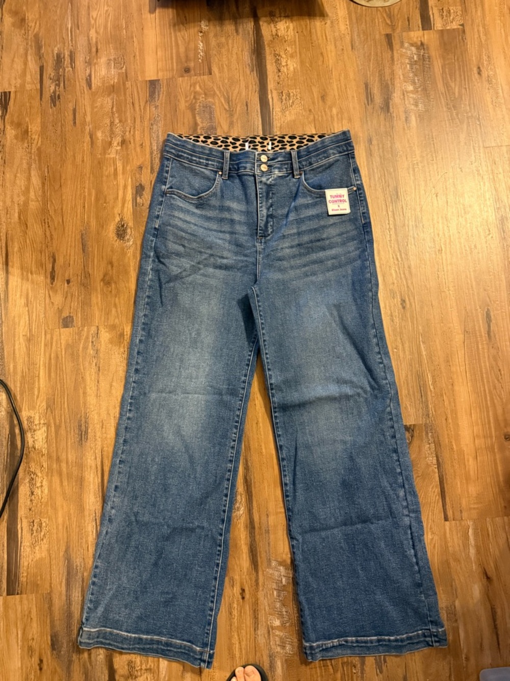 Wide-Leg Blue Jeans with Leopard Waistband - Unknown Brand